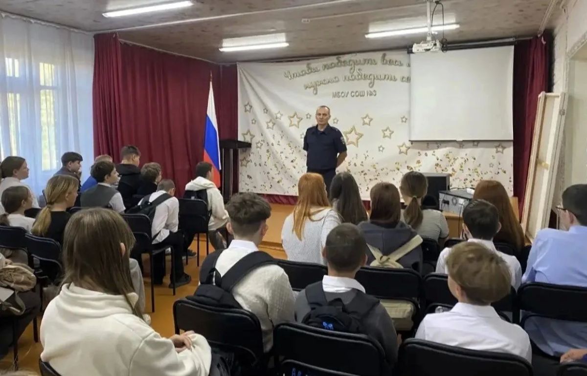 Транспортные полицейские Омска приняли участие во всероссийской акции «Сообщи, где торгуют смертью» Транспортные полицейские Омска приняли участие во всероссийской акции «Сообщи, где торгуют смертью»