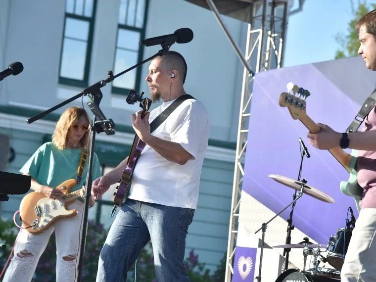 Открытый городской рок-фестиваль «ИсТок», посвящённый 40-летию первого омского рок-клуба, пройдет в Омске на этой неделе Открытый городской рок-фестиваль «ИсТок», посвящённый 40-летию первого омского рок-клуба, пройдет в Омске на этой неделе