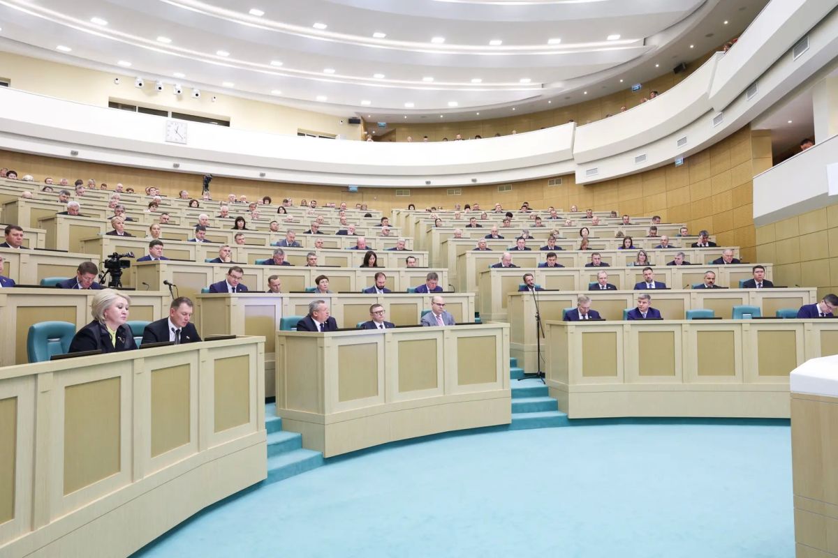 Александр Артемов принял участие в парламентских слушаниях по проекту федерального бюджета на ближайшие три года Александр Артемов принял участие в парламентских слушаниях по проекту федерального бюджета на ближайшие три года