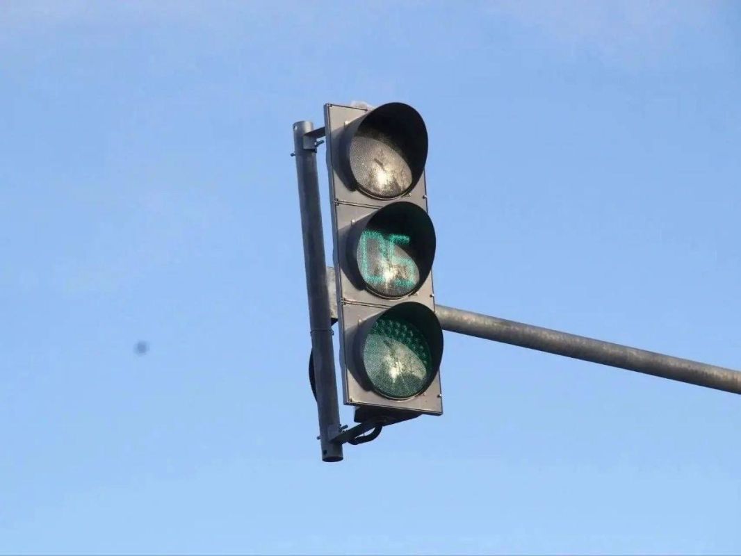 В Омске оборудуют два новых светофорных объекта