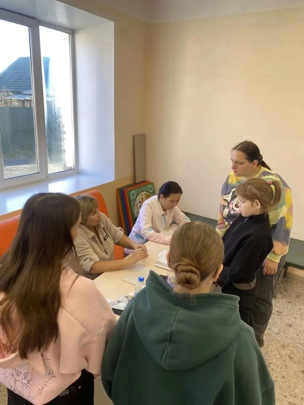 Специалисты Областной детской клинической больницы провели выездной прием юных пациентов в самых отдаленных северных районах области - Тевризском и Усть-Ишимском Специалисты Областной детской клинической больницы провели выездной прием юных пациентов в самых отдаленных северных районах области - Тевризском и Усть-Ишимском