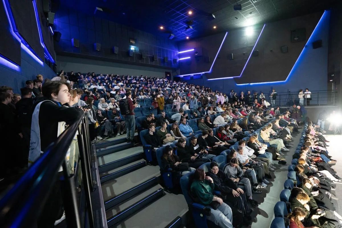 Более 3000 омичей посетили фестиваль «Порт_Арт»
