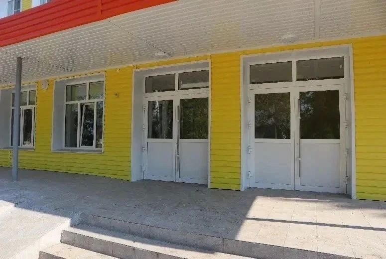 Виталий Хоценко: Продолжаем в регионе обновление школ, детских садов и колледжей Виталий Хоценко: Продолжаем в регионе обновление школ, детских садов и колледжей