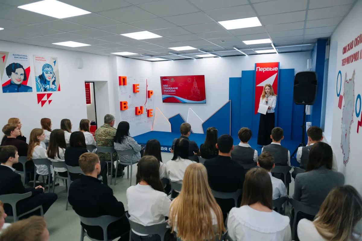 22 школьника получили первые паспорта в Доме Первых! 22 школьника получили первые паспорта в Доме Первых!