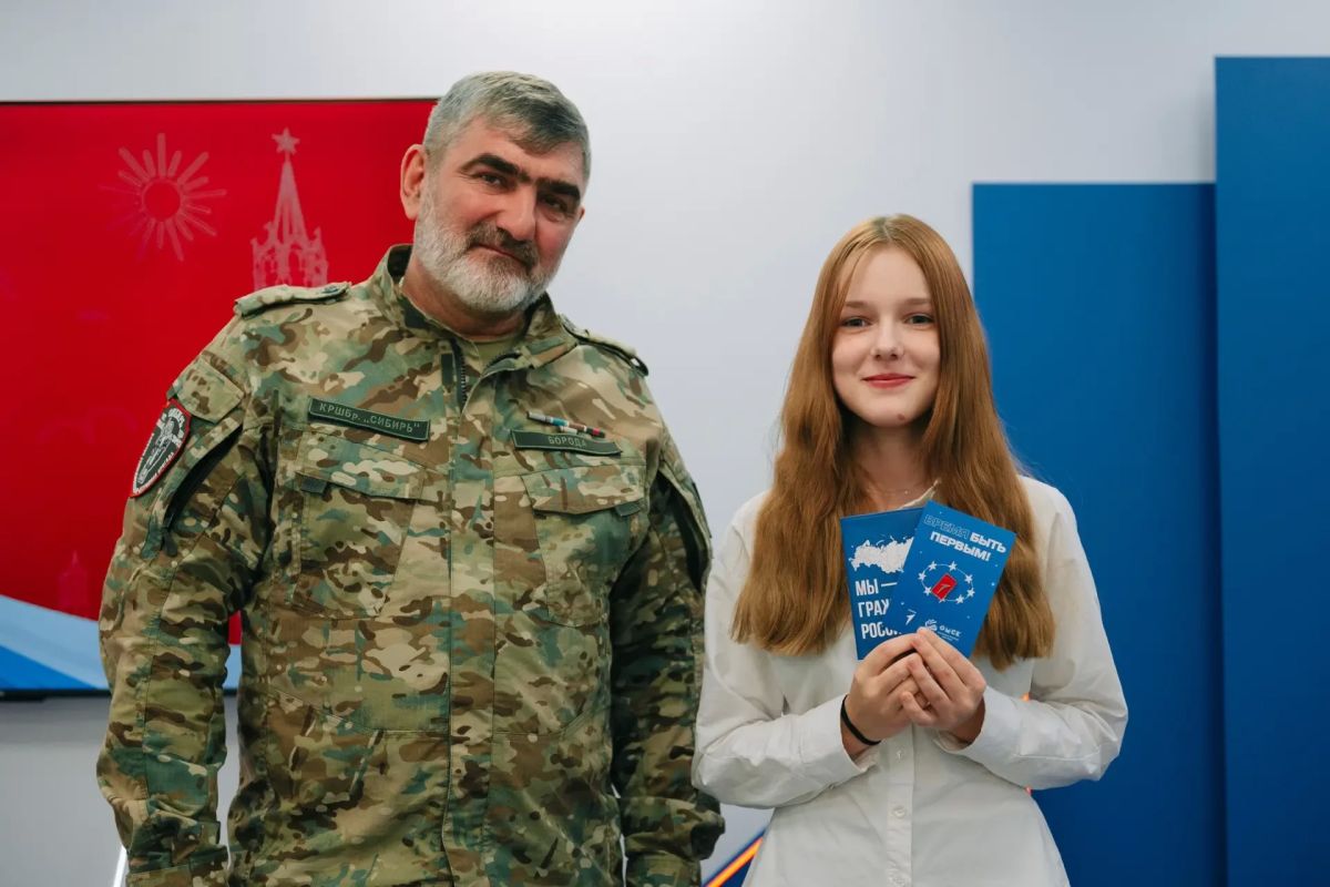 22 школьника получили первые паспорта в Доме Первых! 22 школьника получили первые паспорта в Доме Первых!