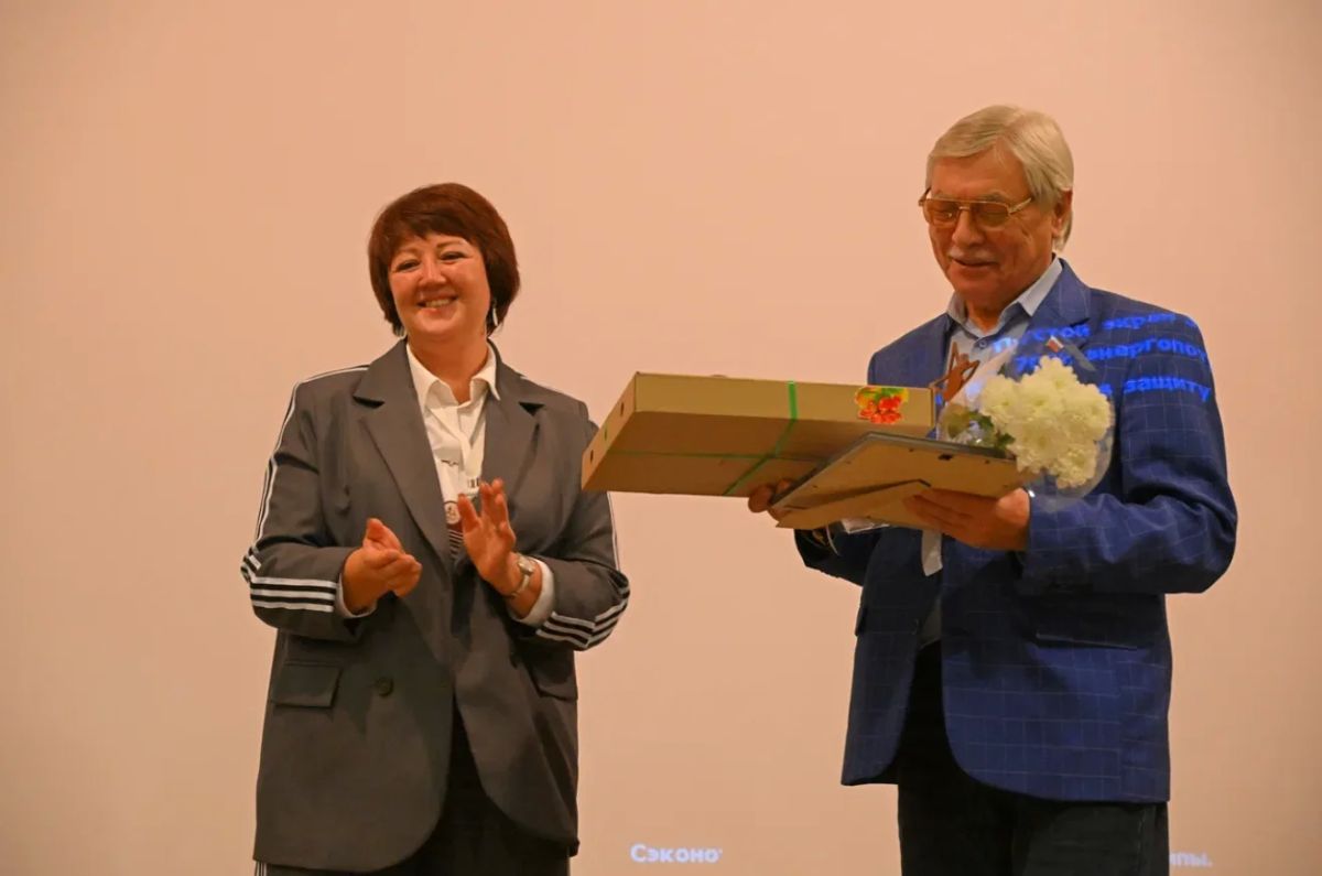 Таланты, которые объединяют поколения: названы победители флешмоба «Поющего Омска» Таланты, которые объединяют поколения: названы победители флешмоба «Поющего Омска»