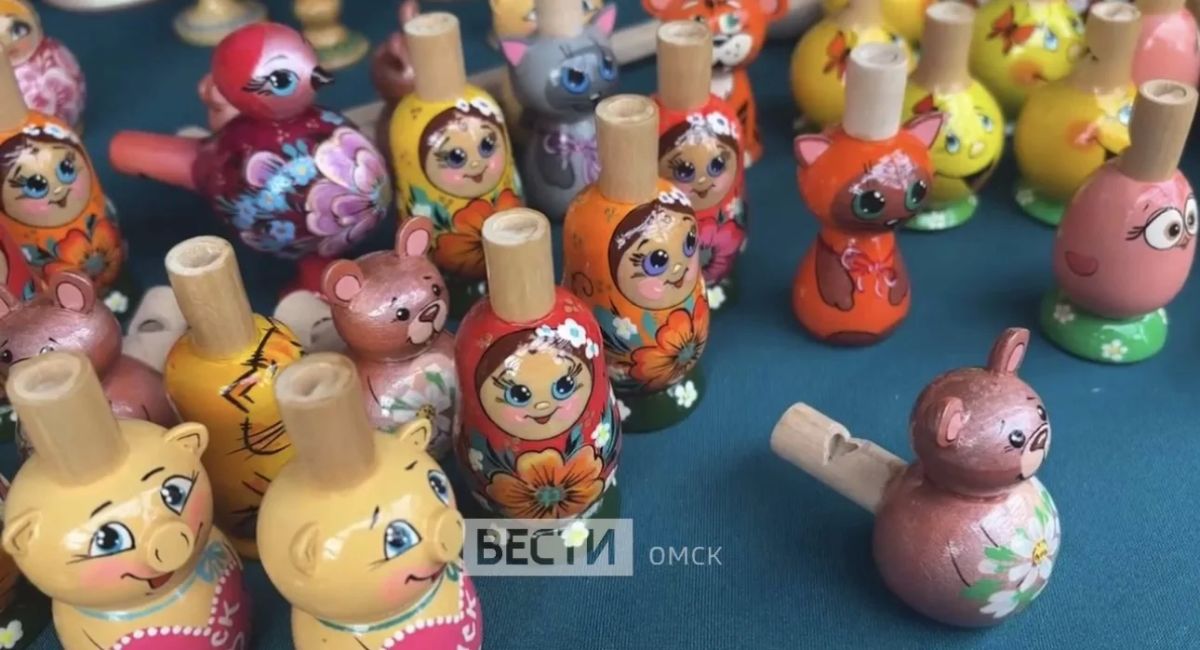 «Мартешка» размером 3,5 мм: чем удивили омские мастера на празднике традиционных ремёсел? «Мартешка» размером 3,5 мм: чем удивили омские мастера на празднике традиционных ремёсел?