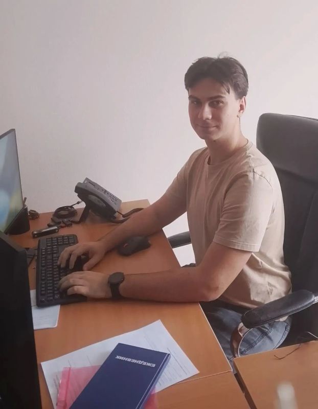 Всегда рады студентам. . В Минэнерго проходит практику студент ОмГУПС Иван