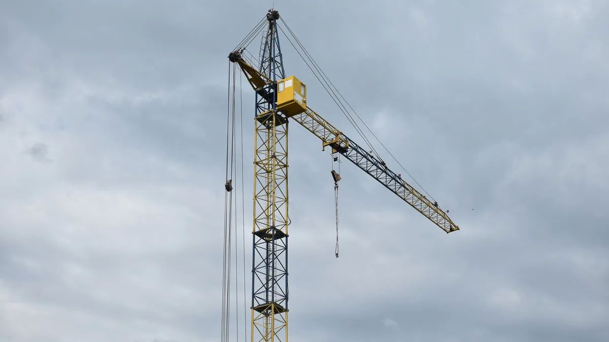 Фирма из села взялась завершать омский долгострой за 200 миллионов