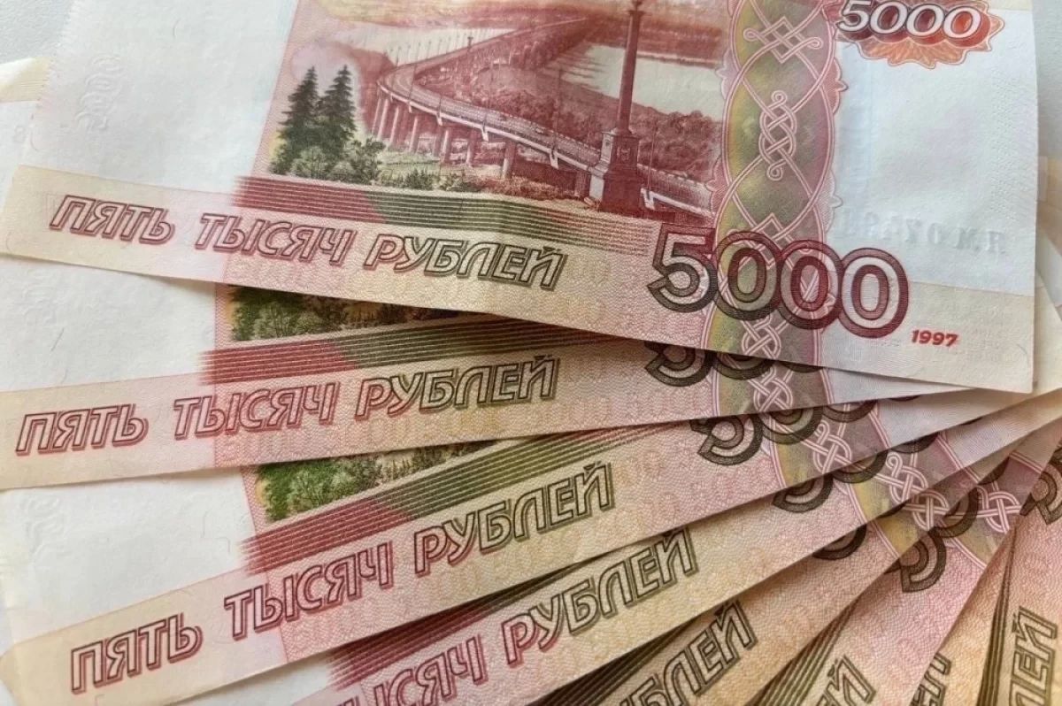 Директора ООО «СтройТраст» в Омске дисквалифицировали за регулярную невыплату зарплаты