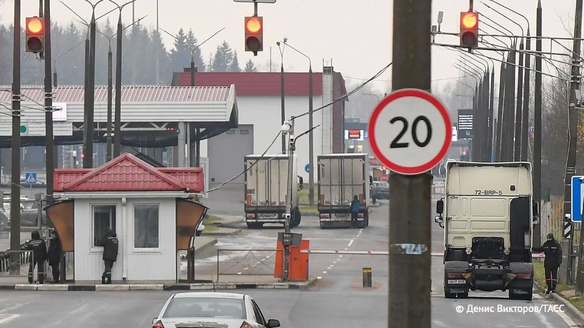 Уроженец Улан-Удэ побил и покусал пограничников в городе Исилькуль Омской области
