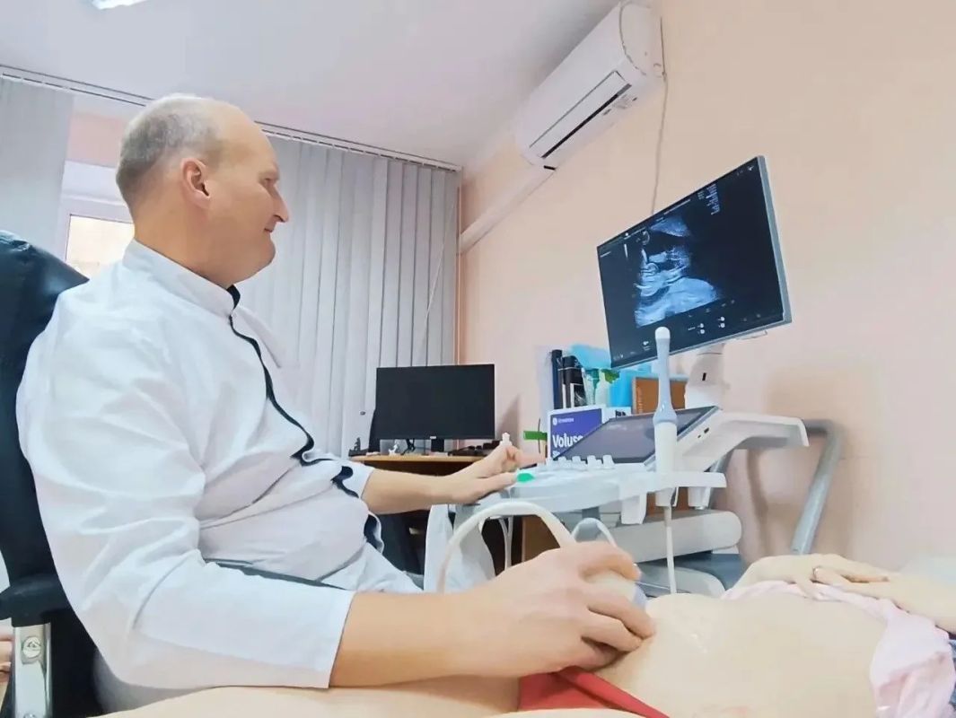 В омской клинике появился уникальный УЗИ-аппарат с искусственным интеллектом