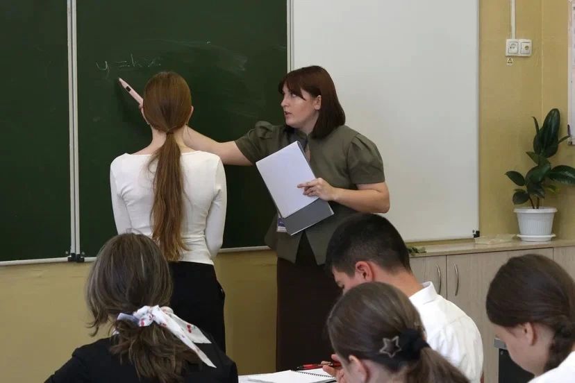 В гимназии № 69 имени И. М. Чередова в рамках регионального Педагогического марафона состоялся областной конкурс «Дебют» В гимназии № 69 имени И. М. Чередова в рамках регионального Педагогического марафона состоялся областной конкурс «Дебют»