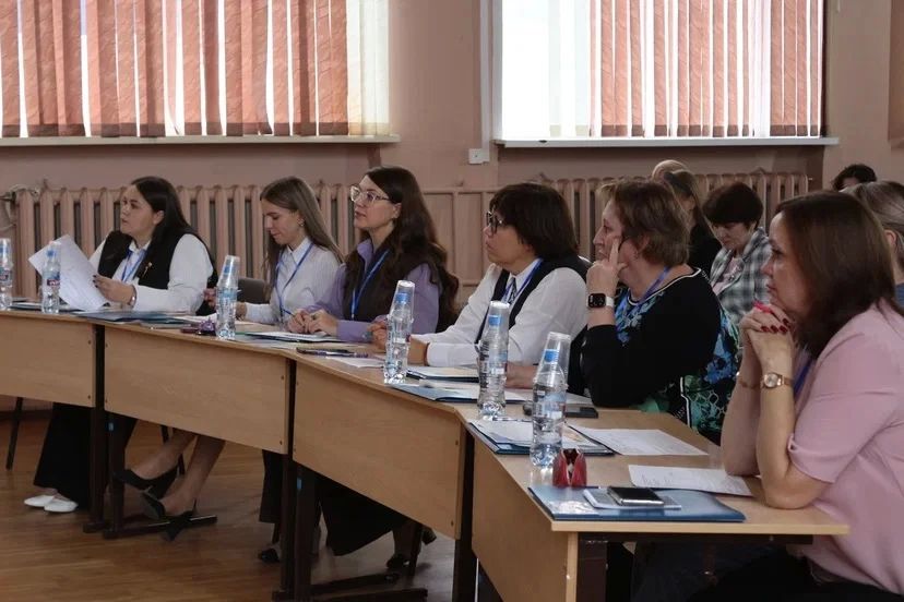 В гимназии № 69 имени И. М. Чередова в рамках регионального Педагогического марафона состоялся областной конкурс «Дебют» В гимназии № 69 имени И. М. Чередова в рамках регионального Педагогического марафона состоялся областной конкурс «Дебют»