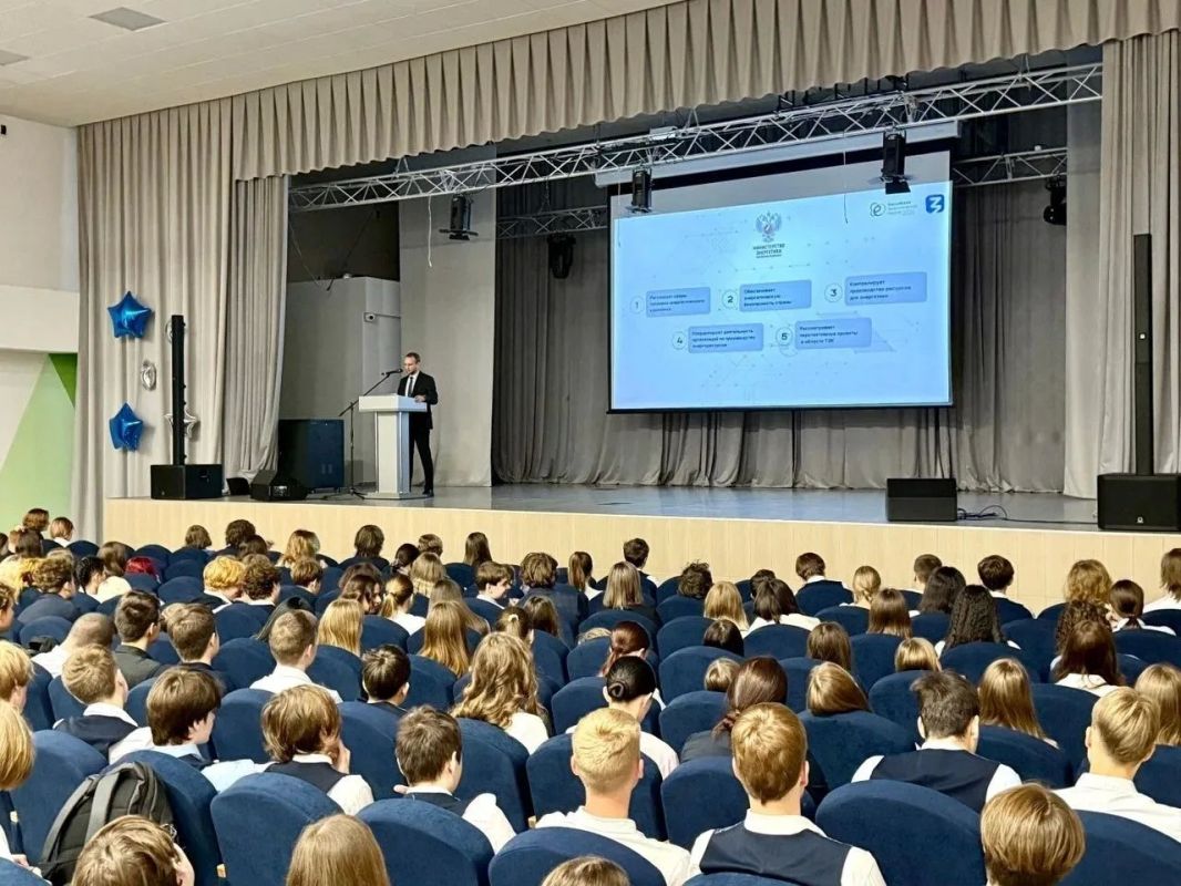 В инженерном лицее Омавиат прошла интерактивная мастер-лекция «Россия —энергетическая держава»