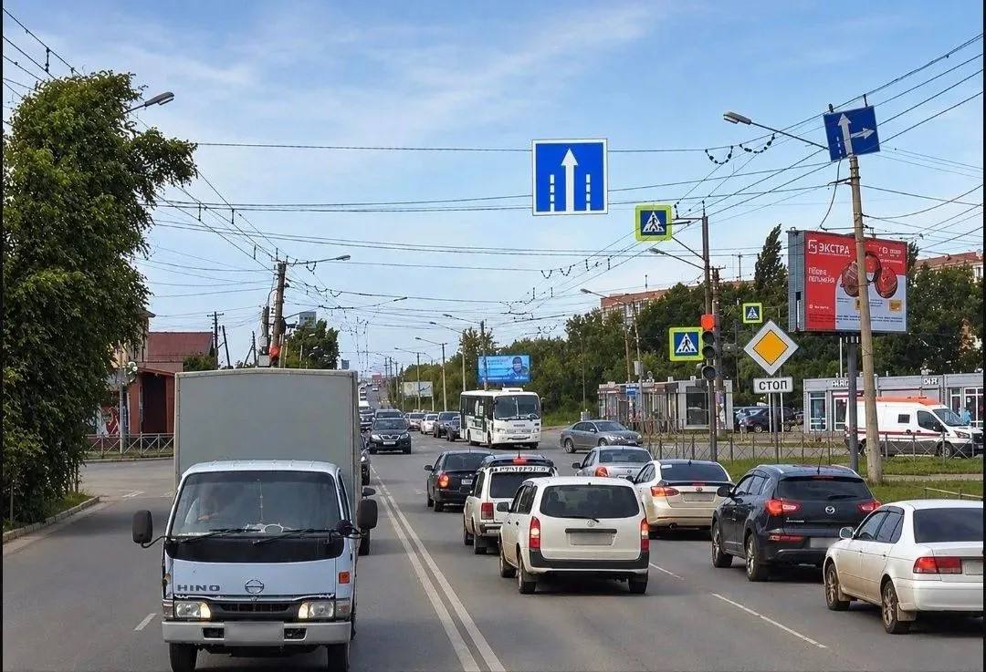 В Омске изменят правила проезда перекрёстка на Новокирпичной