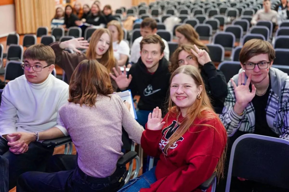 Омская молодежь сразилась в интеллектуальной игре «Зачёт» Омская молодежь сразилась в интеллектуальной игре «Зачёт»