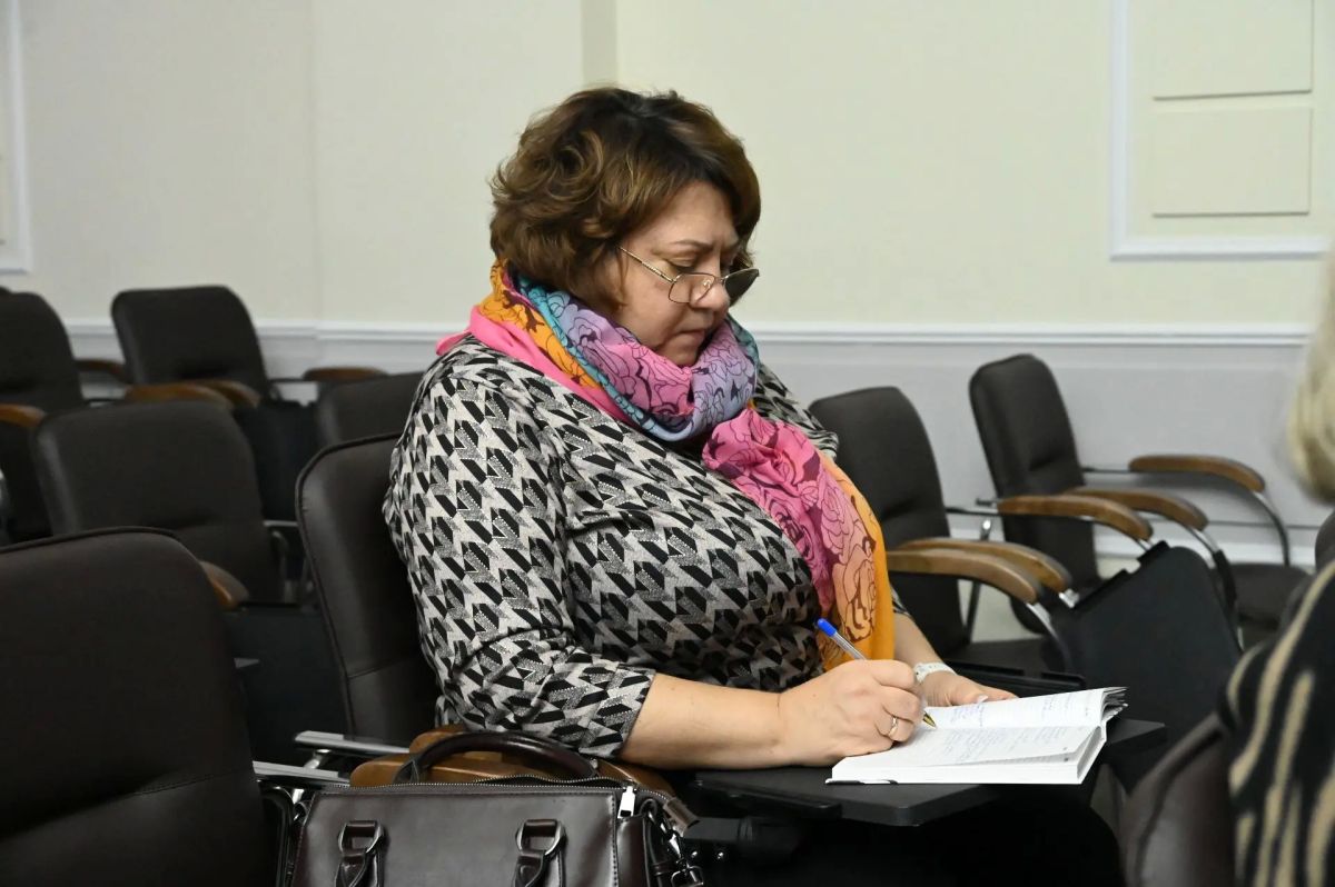 Представители УМВД России по Омской области провели профилактическую встречу с педагогами 28 и 30 октября сотрудники Управления МВД России по Омской области совместно с представителем Следственного управления СК России по... Представители УМВД России по Омской области провели профилактическую встречу с педагогами 28 и 30 октября сотрудники Управления МВД России по Омской области совместно с представителем Следственного управления СК России по...